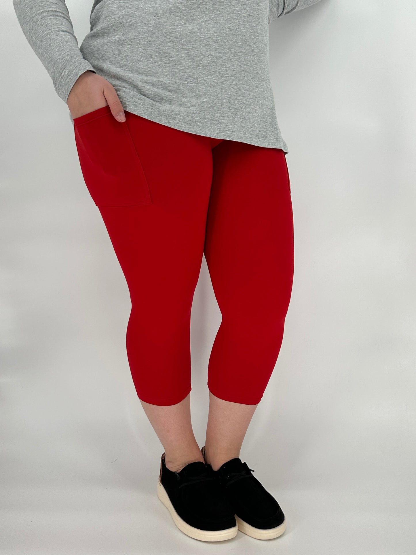 Red Leggings/Capri w/ Pockets